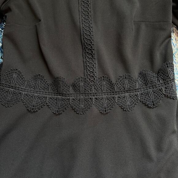 Banana Republic Black Bell Sleeve Dress Lace Trim A-Line Size 8 - Picture 6 of 11